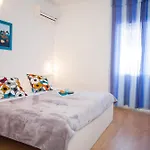 Apartman Hana - *