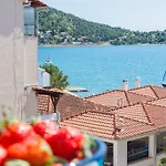 Hana - Tisno