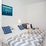 Hana -