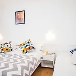 Apartman Hana - *