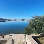 Hana - Apartman Tisno