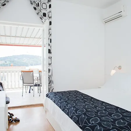 Appartamento Hana - Tisno