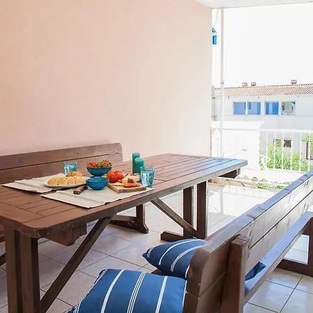 Apartment Hana - Tisno