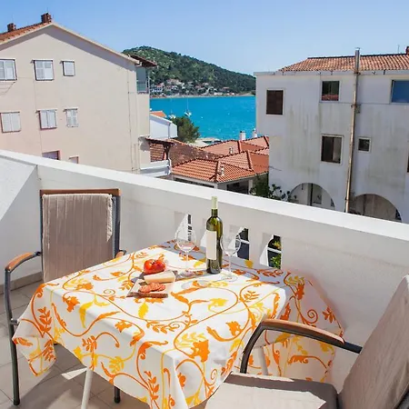 Διαμέρισμα Hana - *