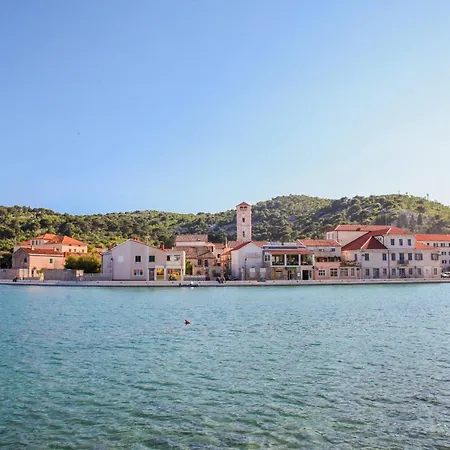 Hana - * Tisno