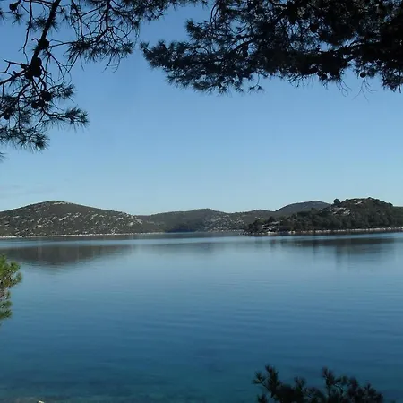 Hana - Tisno
