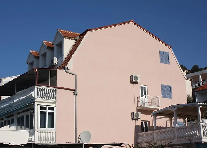 アパート Hana - *