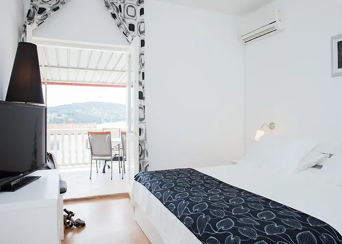 アパート Hana - ティスノ