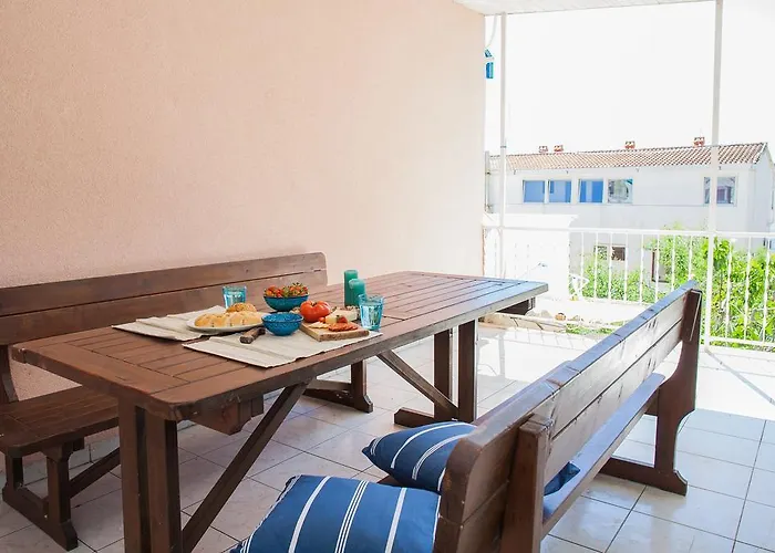 Apartment Hana - Tisno