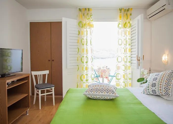 Apartment Hana - Tisno