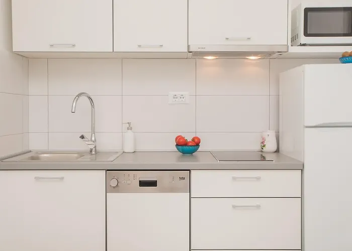 アパート Hana - *