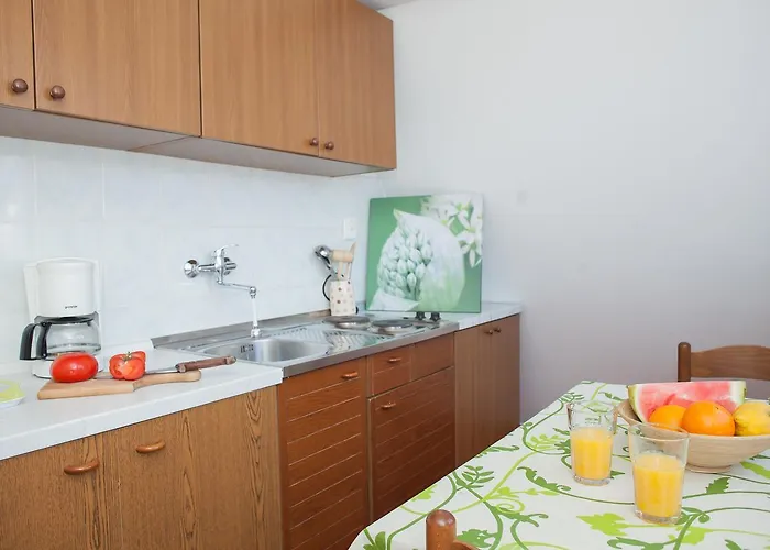 アパート Hana - ティスノ