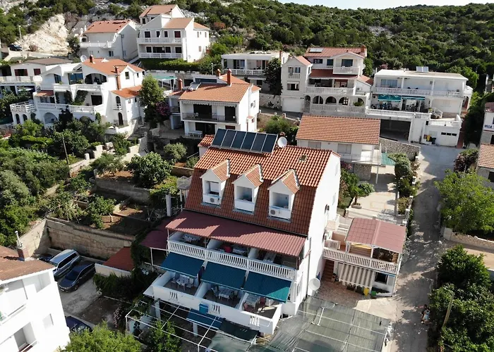 Hana - Apartment Tisno